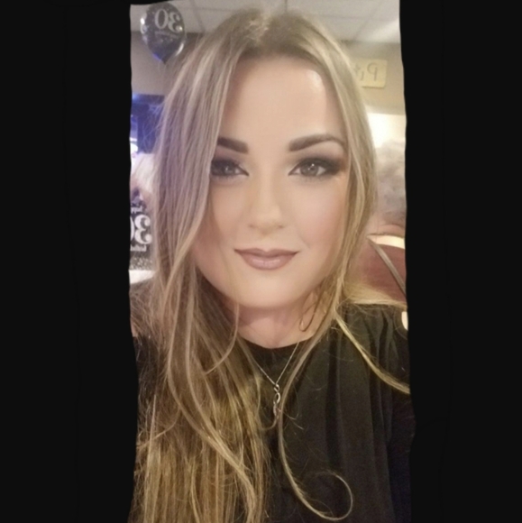 Meet your Posher, Kristie - Picture 1 of 1